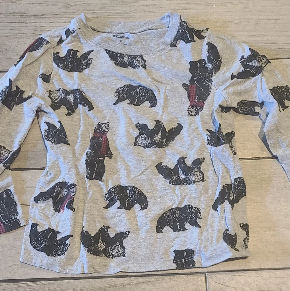 🦔Old Navy Bear print long sleeve tee🧁